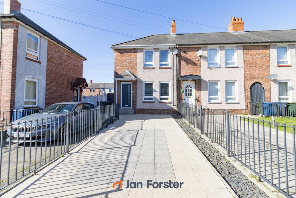 2-bed house on Lichfield Avenue, Newcastle Upon Tyne, £110,000
