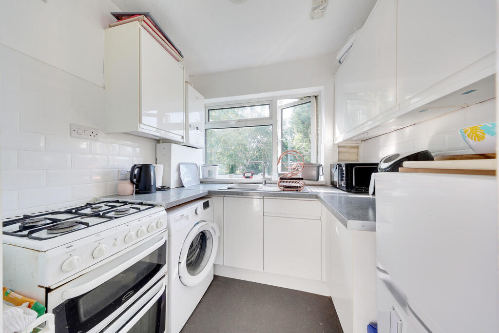 Apartment in London, Poverest, Petts Wood - View 3