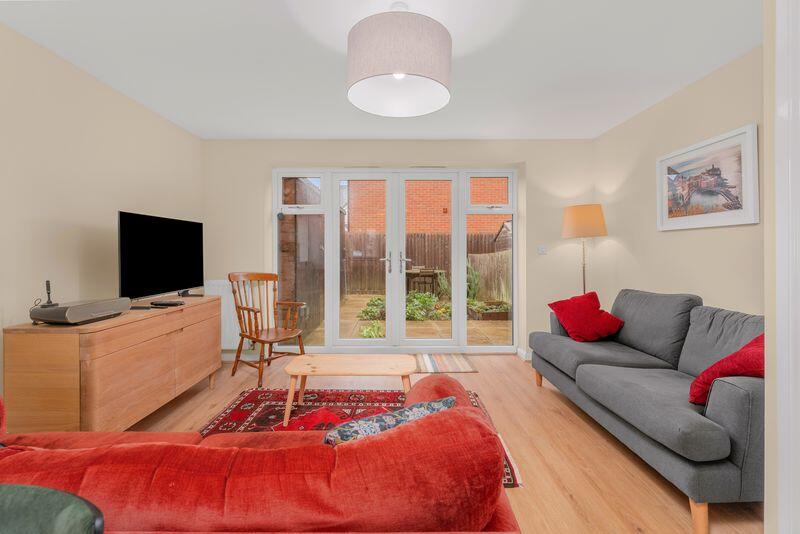37, Swift Drive, Bodicote  photo 2