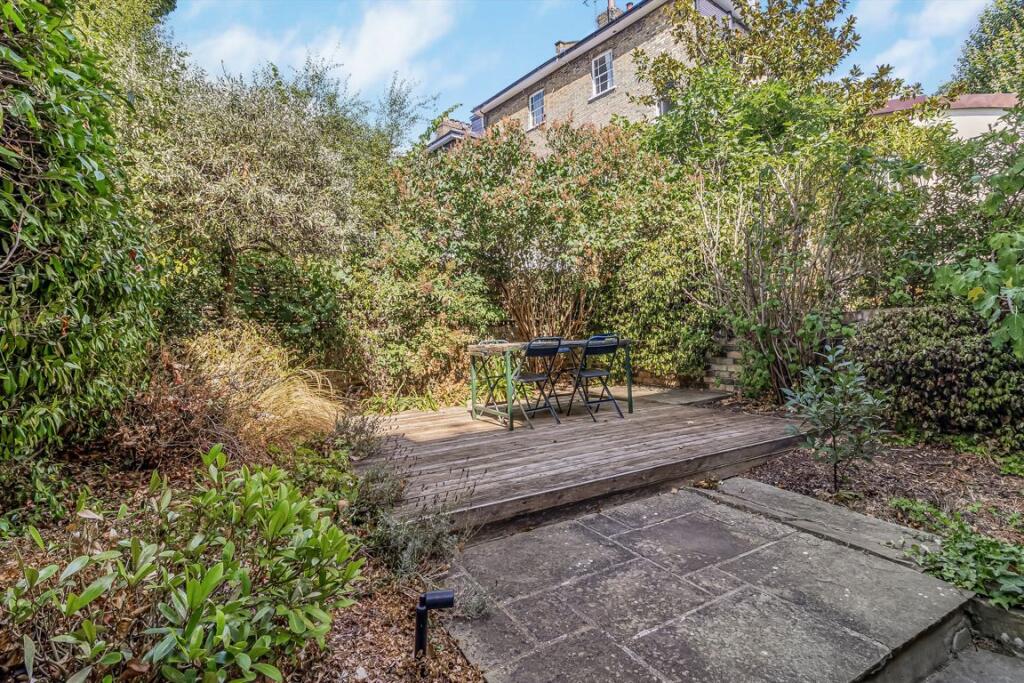 Apartment in London - View 4