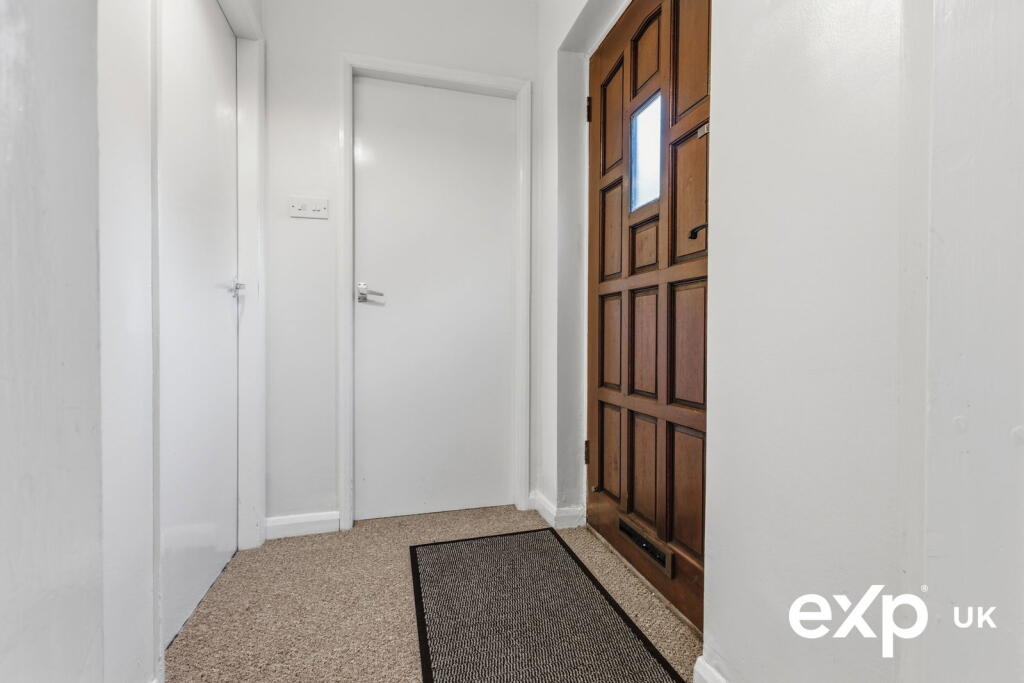 Hutt Farm Court, Ravenshead photo 4