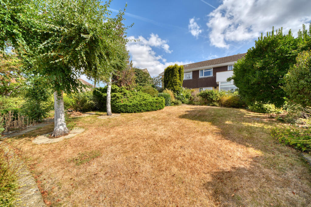 Tithe Barn Crescent, Swindon, SN1 photo 4