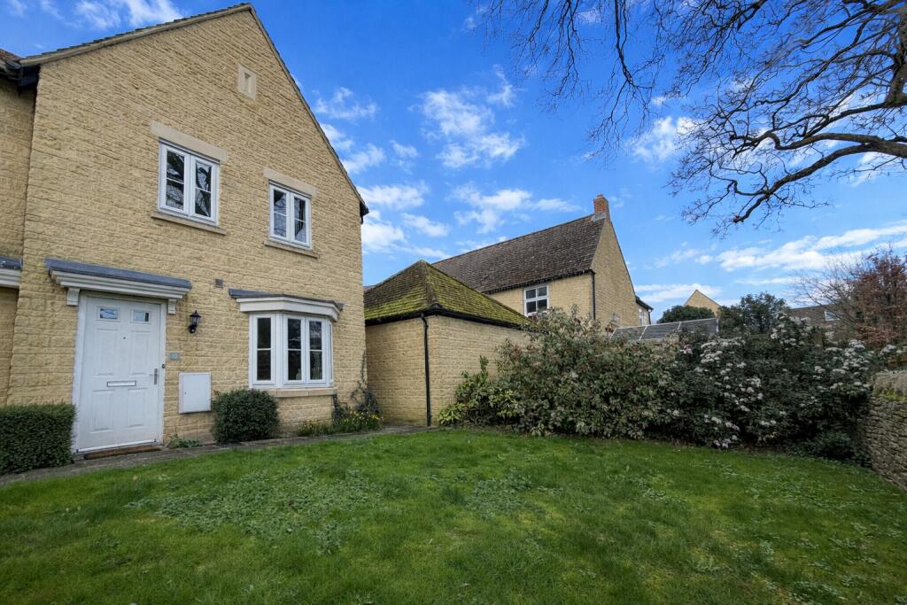 Main image of property: Wenman Close, Witney, Oxfordshire