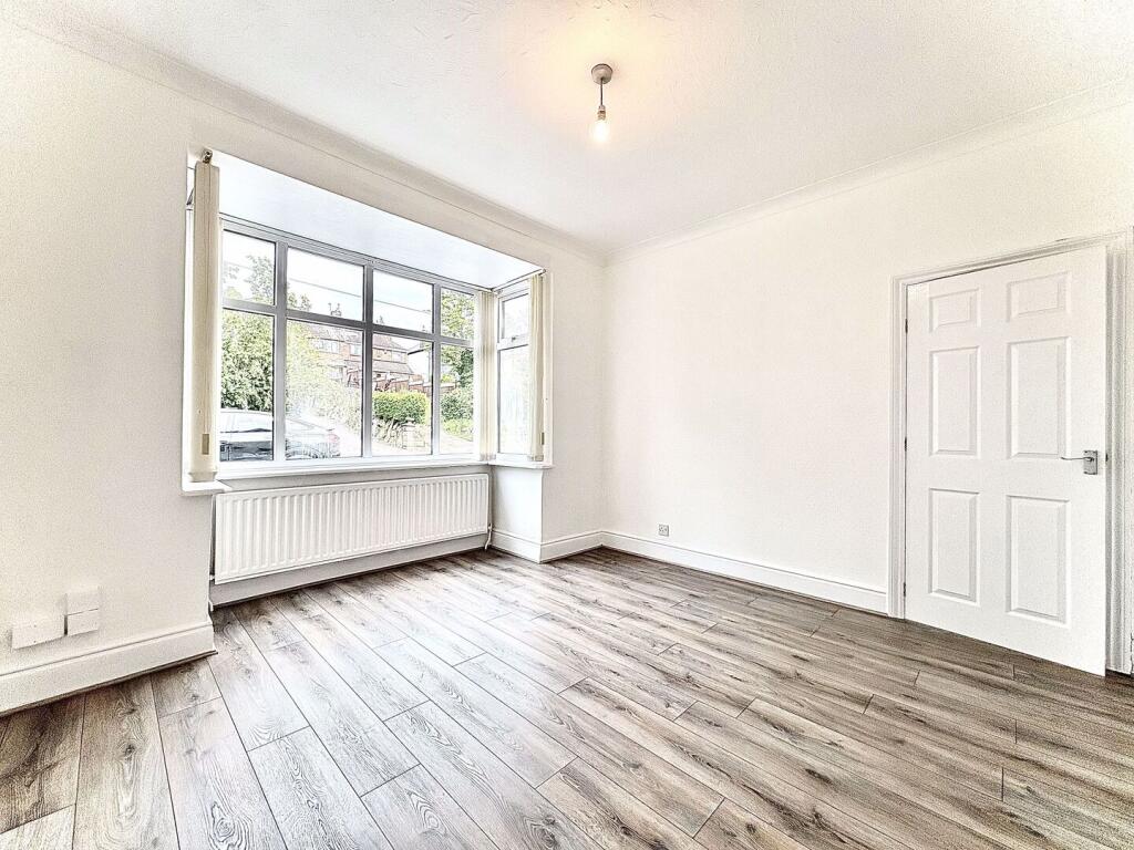 Goldthorn Avenue, Penn, Wolverhampton, WV4 5AA photo 4