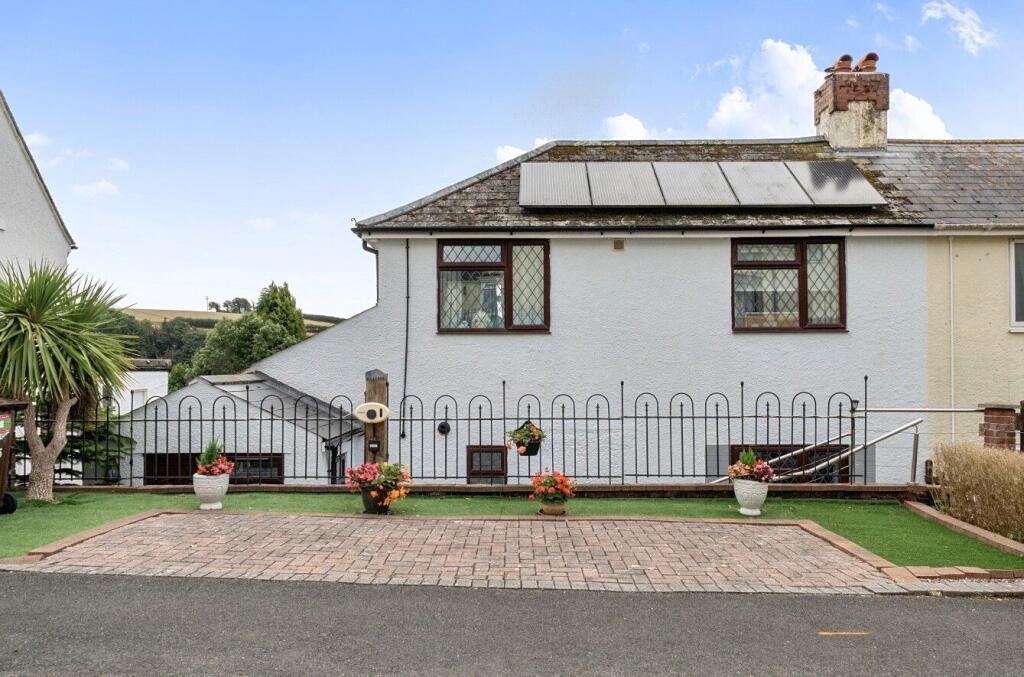 2-bed semi-detached on Henacre Road, Kingsbridge, £299,950