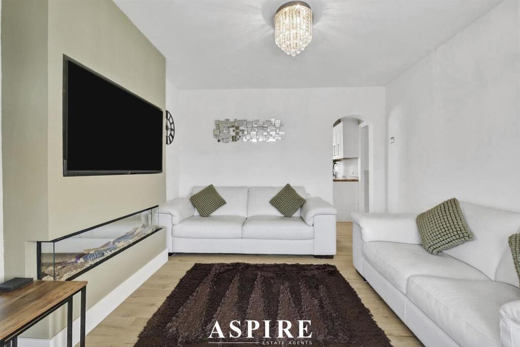 Video Presentation Inside - Northern Avenue, Benfleet photo 3