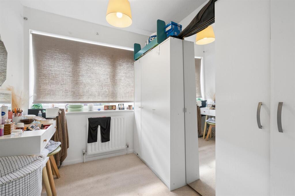 House in London - View 5