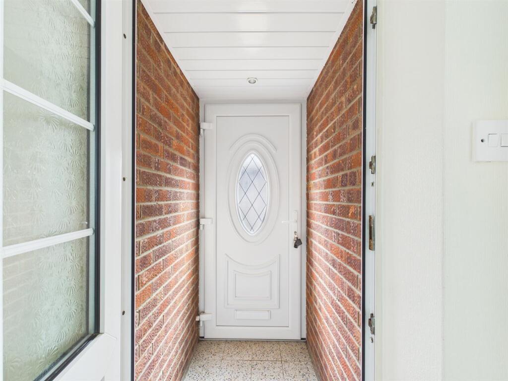 Sandringham Drive, Sutton-On-Sea photo 2