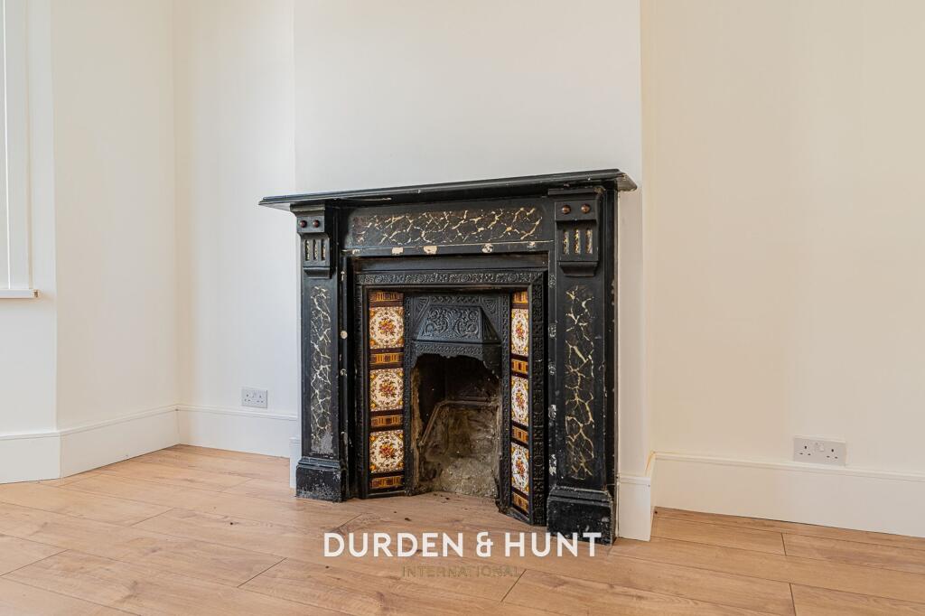 Apartment in London - View 3