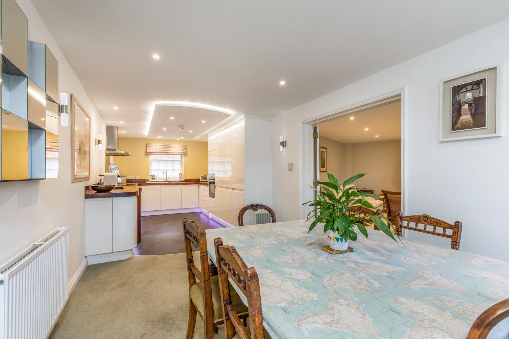 House in Chichester - View 5