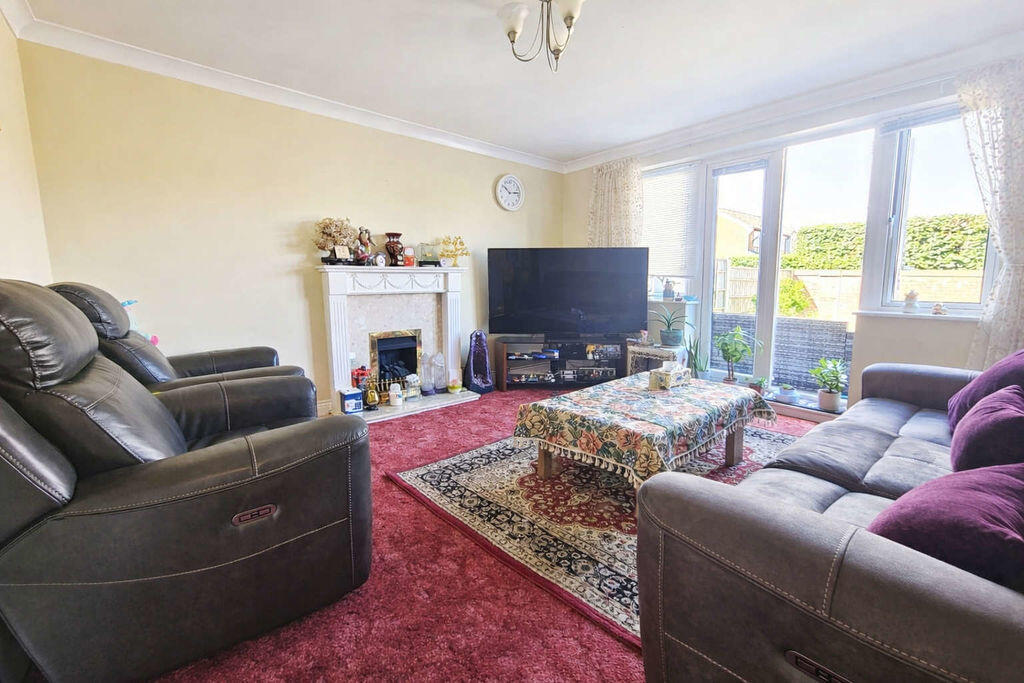House in Gosport, Lee-on-the-Solent - View 2