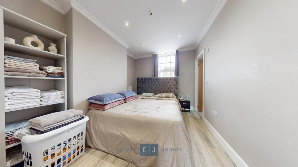 Apartment in London - View 4