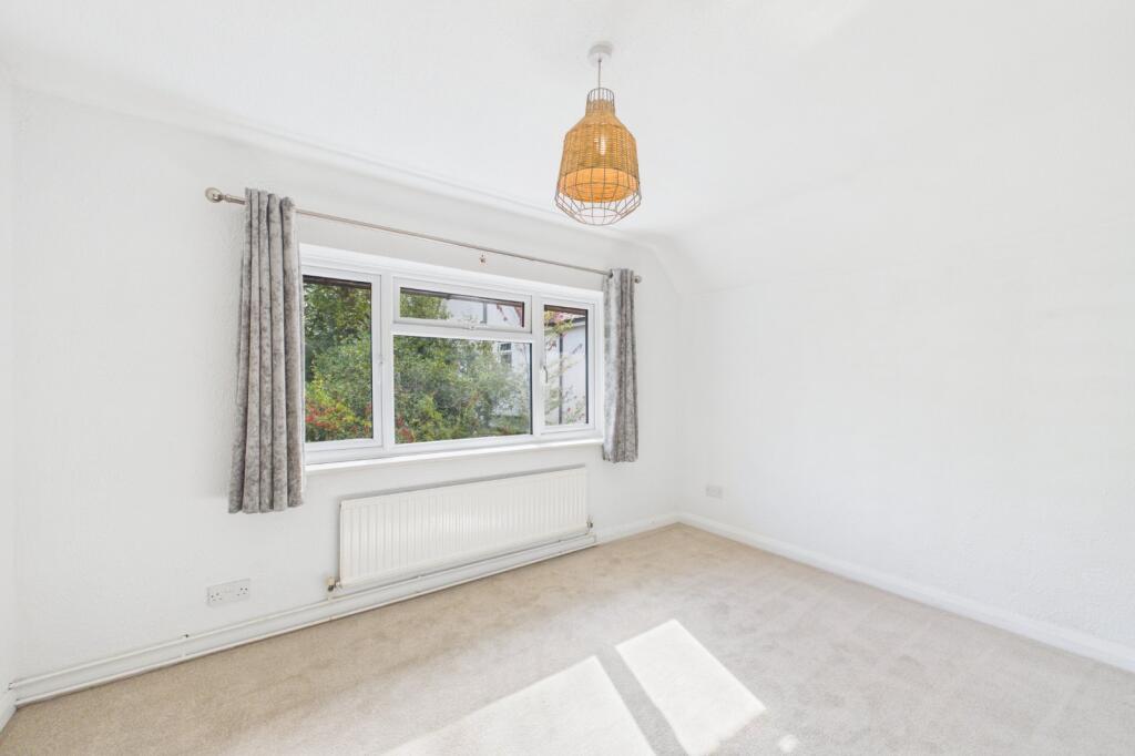 House in Slough - View 5