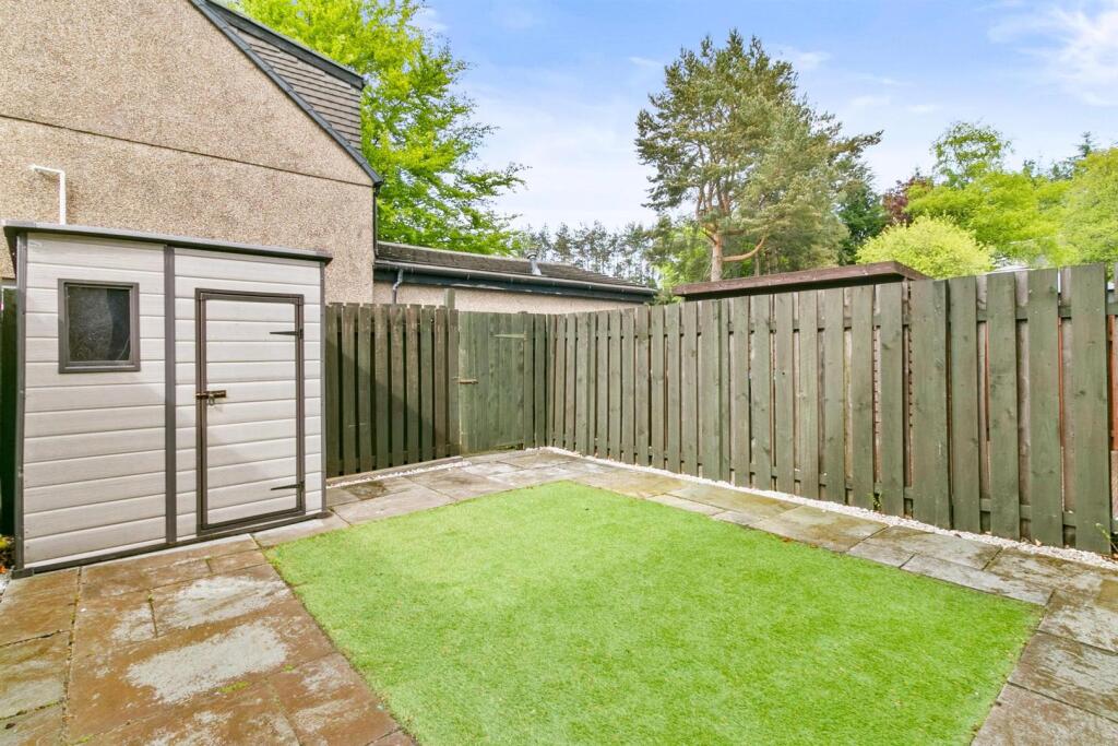 Levencroft Mews, George Street, Bonhill, Alexandria G83 9JL photo 4