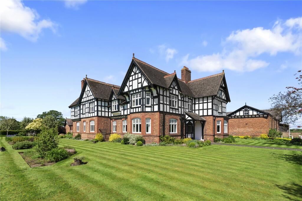 Nantwich Road, Wimboldsley, Nr Middlewich, Cheshire, CW10 photo 4
