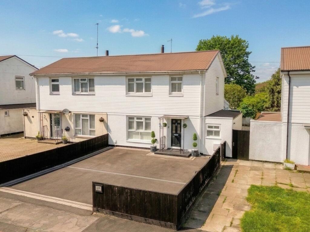 Main image of property: Carrington Road, Aylesbury, HP21