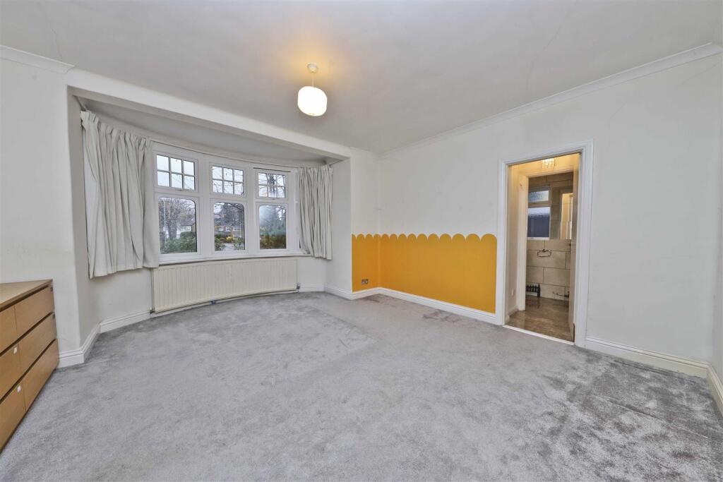 Midcroft, Ruislip photo 4