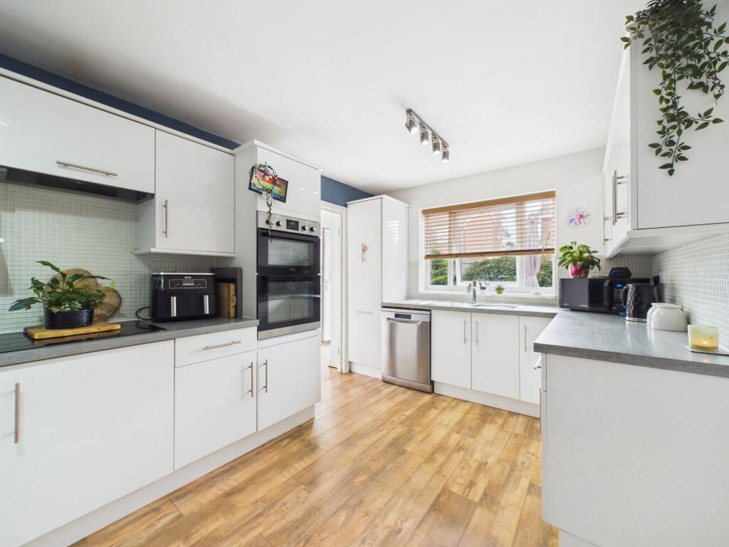 House in Wistow - View 5