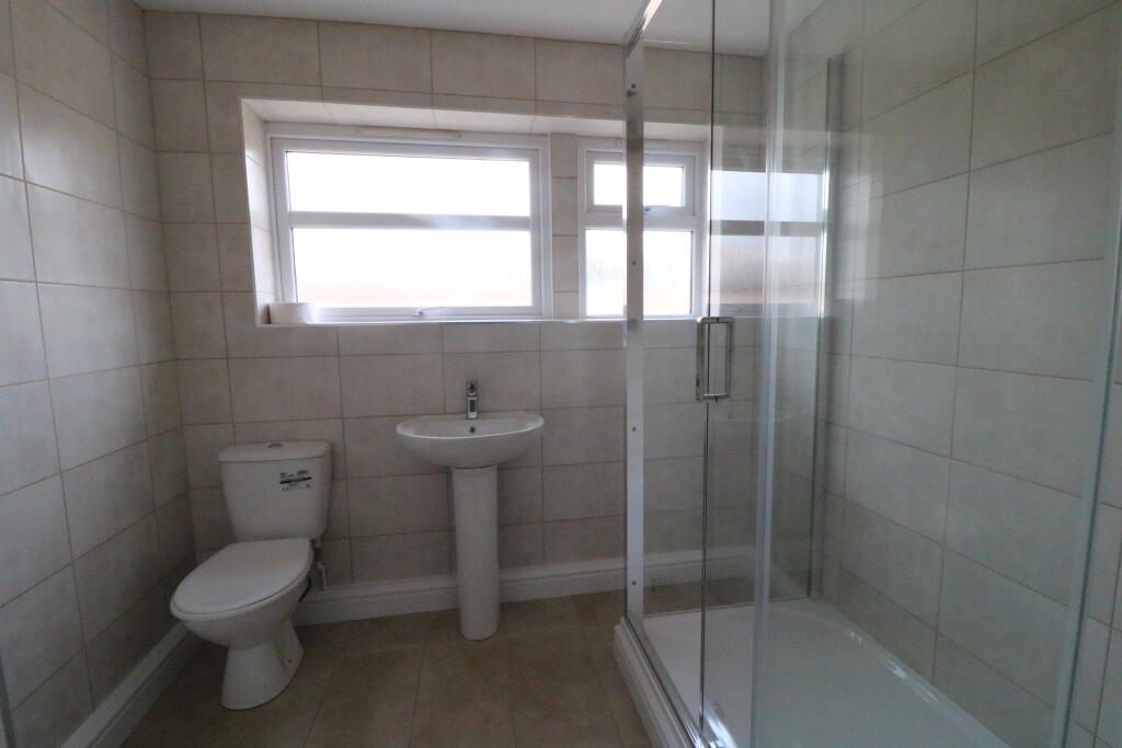 House in Doncaster - View 5