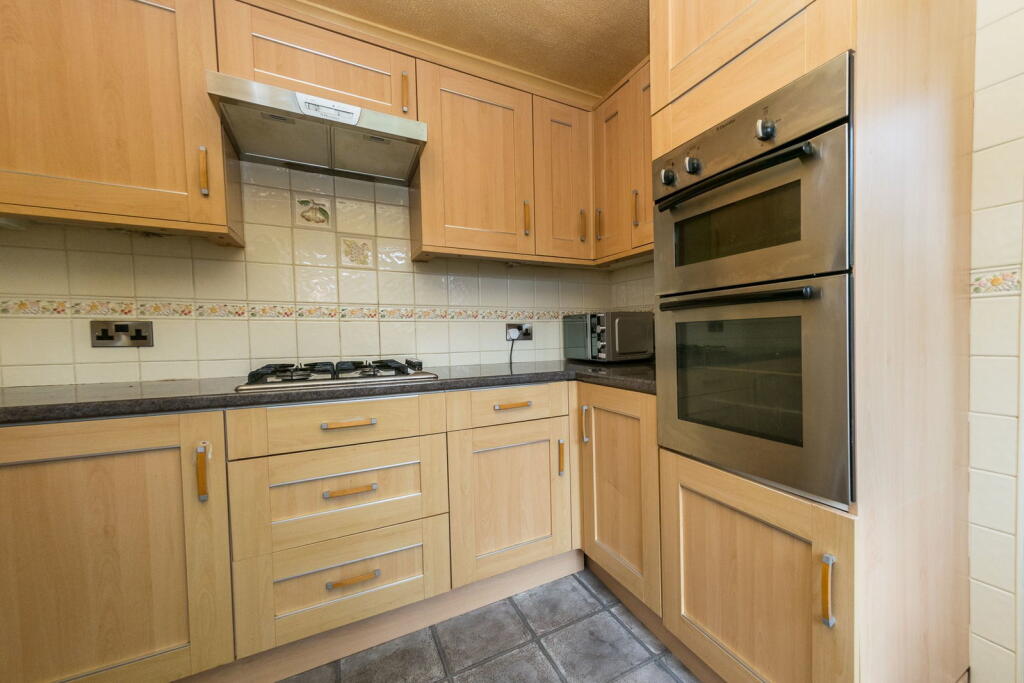 House in Huddersfield - View 5