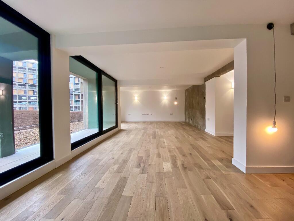 Main image of property: Pat Midgley Lane, Sheffield