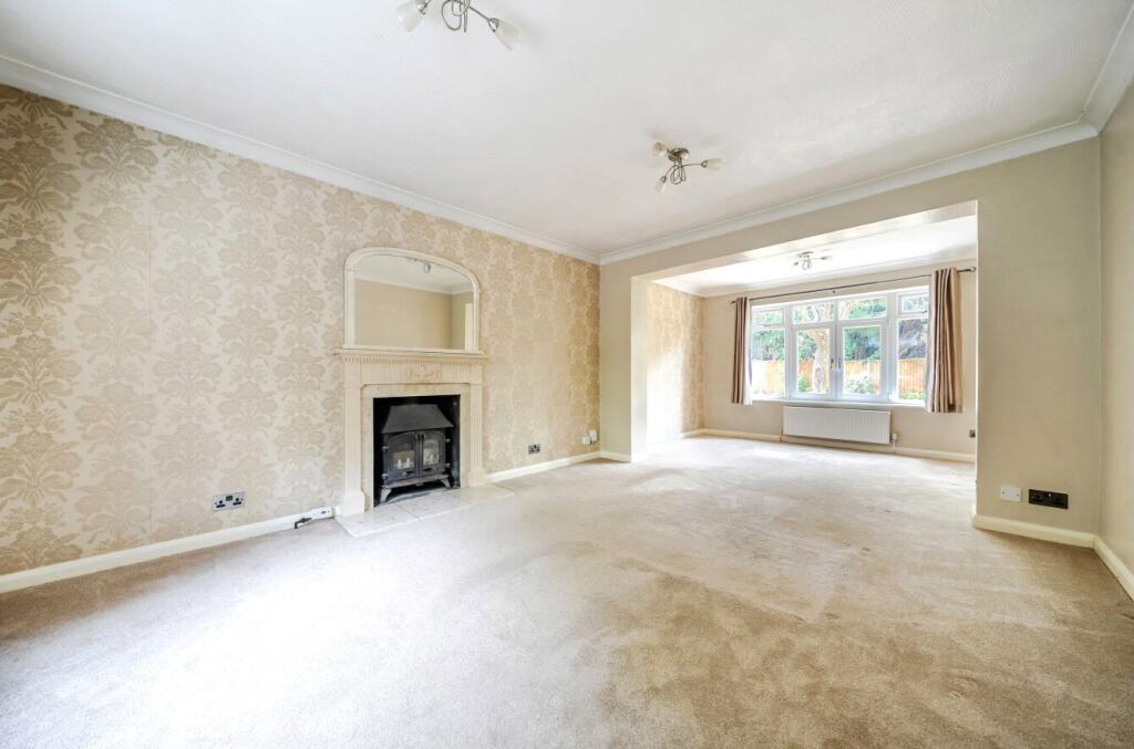 House in Surrey Heath, Camberley - View 4