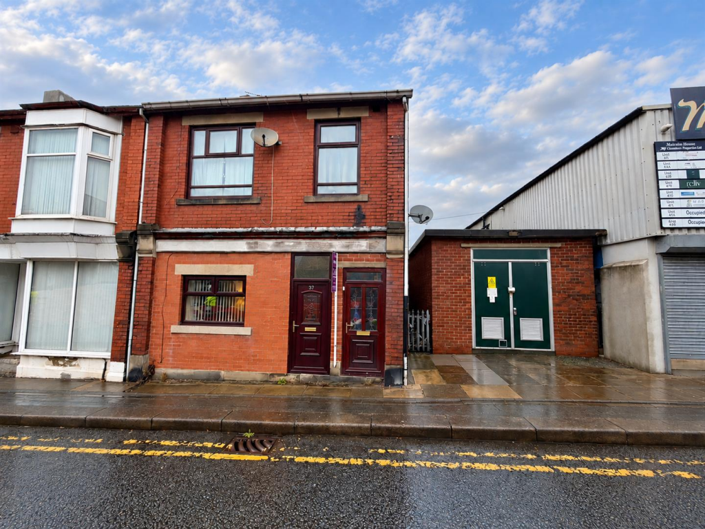 Main image of property: North Valley Road, Colne