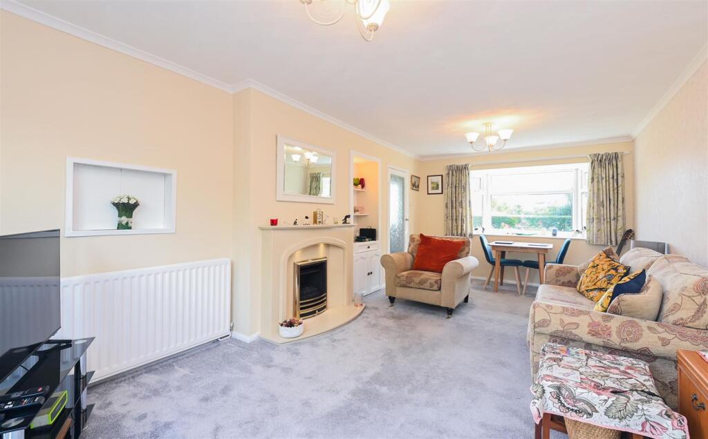 House in East Staffordshire, Barton-under-Needwood - More
