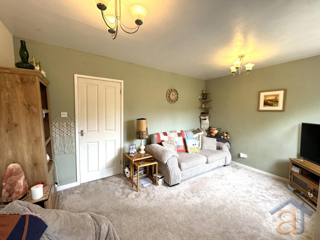 House in Sefton, Liverpool City Region - View 3