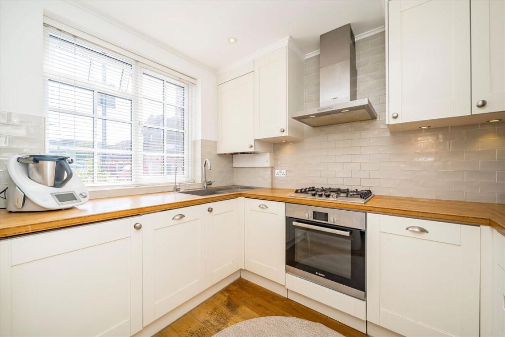 House in London - View 5
