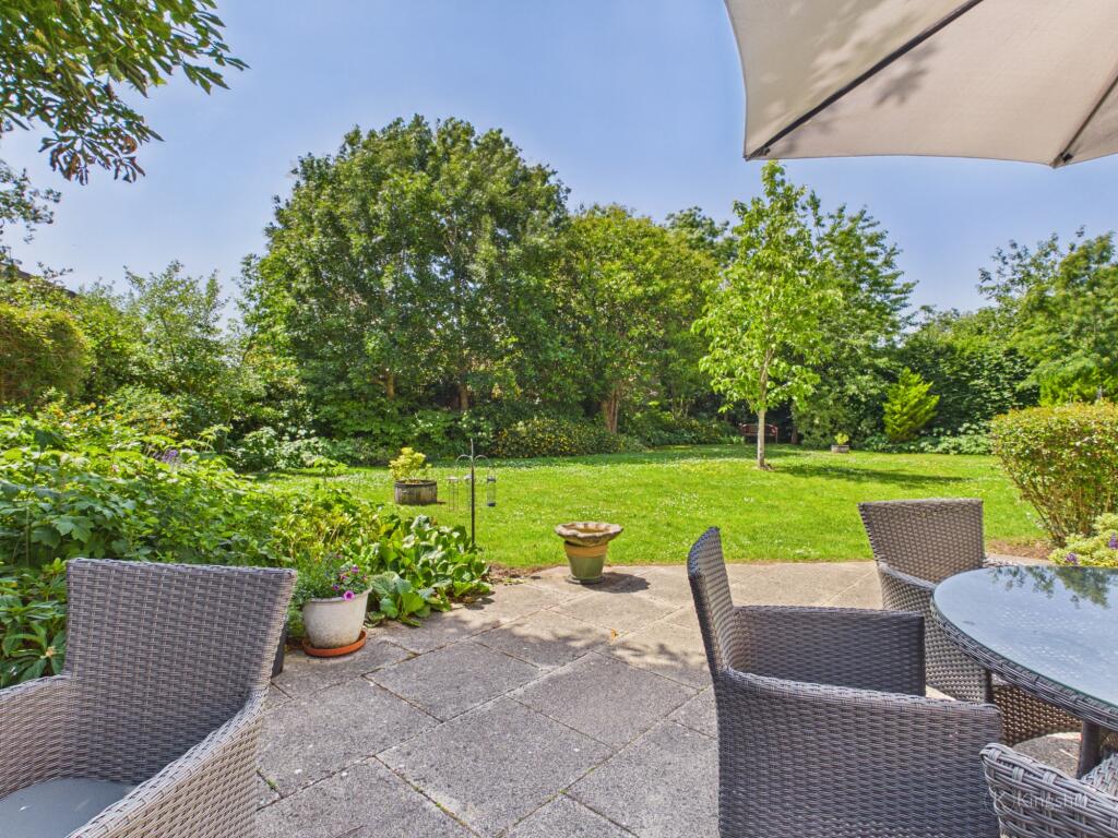 Apartment in Buckinghamshire, Hazlemere - View 3