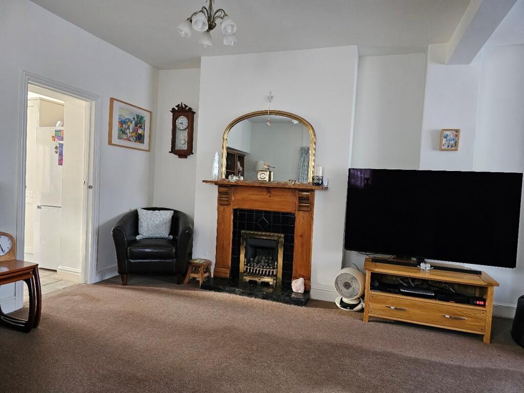 House in Dinas Powys, Vale of Glamorgan - View 5