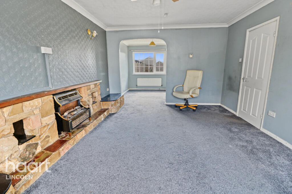 House in North Kesteven, North Hykeham - View 4