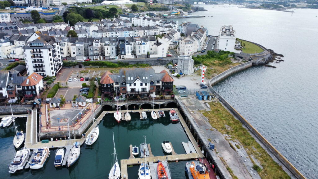 Custom House Lane, West Hoe, Plymouth photo 2