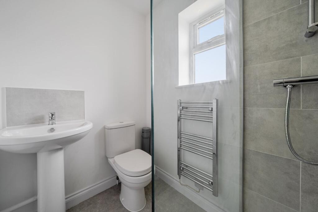 House in Gosport, Hampshire - View 5