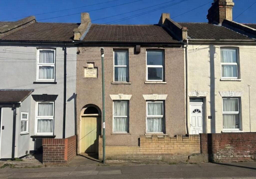 Main image of property: 41 St. Albans Road, Dartford, Kent, DA1 1TE