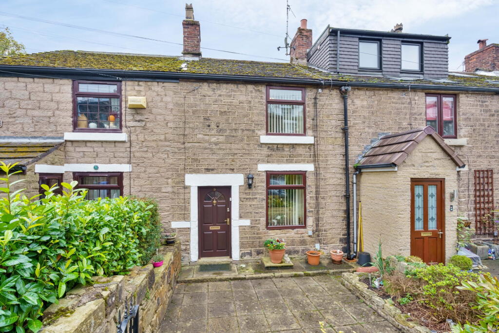 2-bed house on Old Street, Broadbottom, SK14 6AS, £240,000