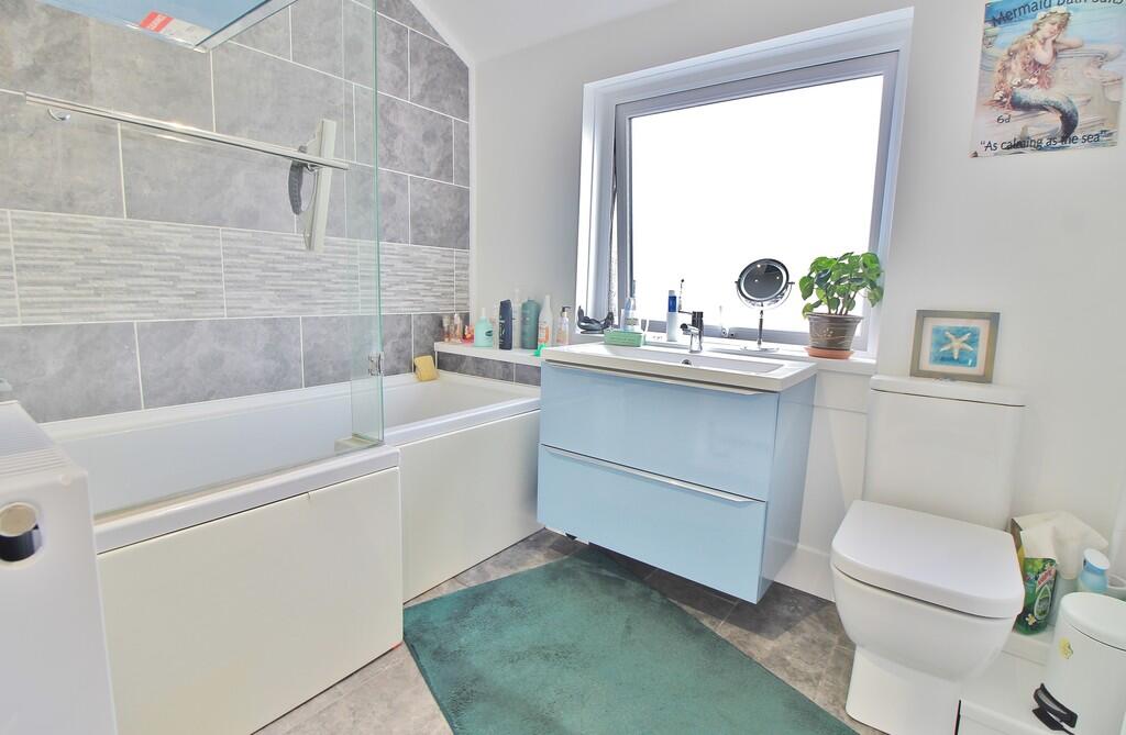 House in Portsmouth - View 4