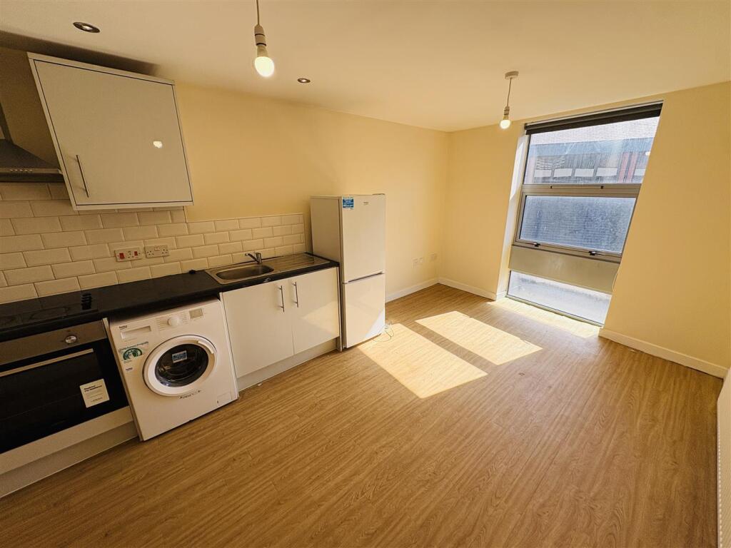 Additional image 2 of Flat 6 Churchill House