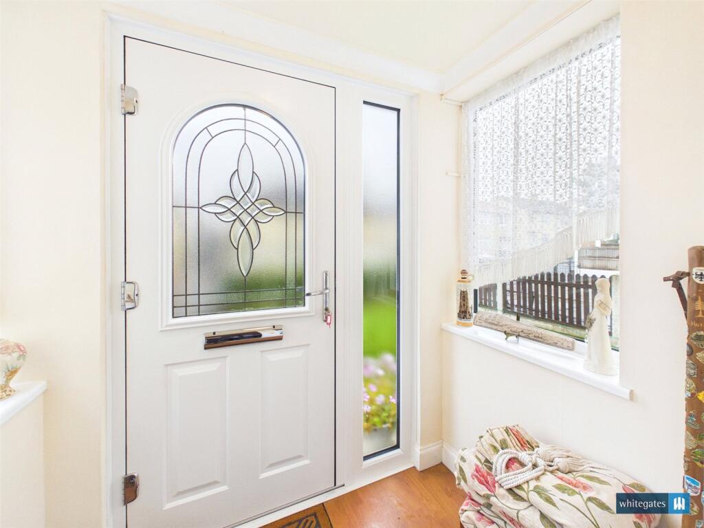 House in Doncaster, Old Edlington - View 5