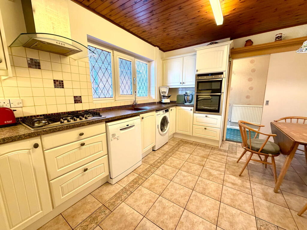 Moorbank Close, Wombwell, Barnsley, S73 8RX photo 3