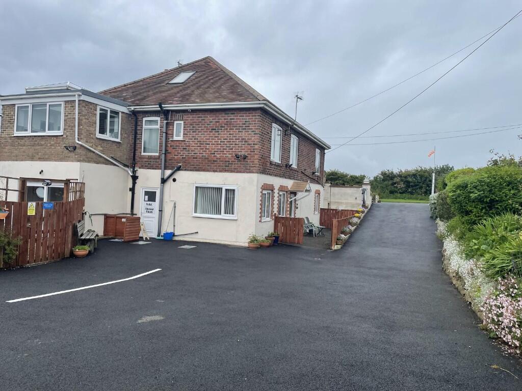 Beacon House Camping & Caravanning Site, Crofts Hill, Flamborough, YO15 1AB photo 5