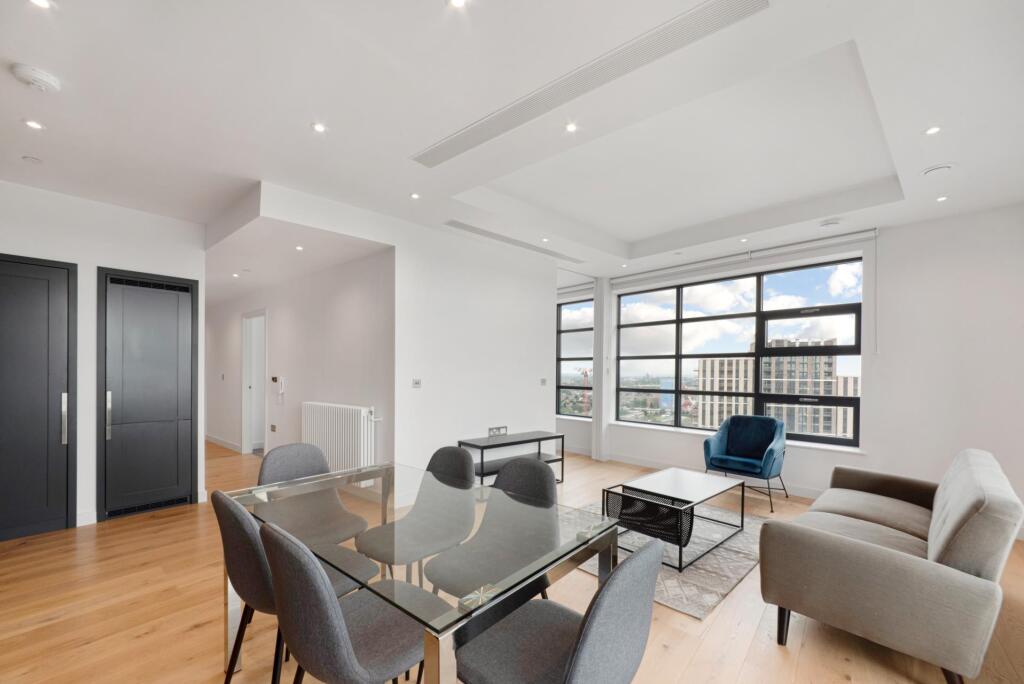 Apartment in London - View 5