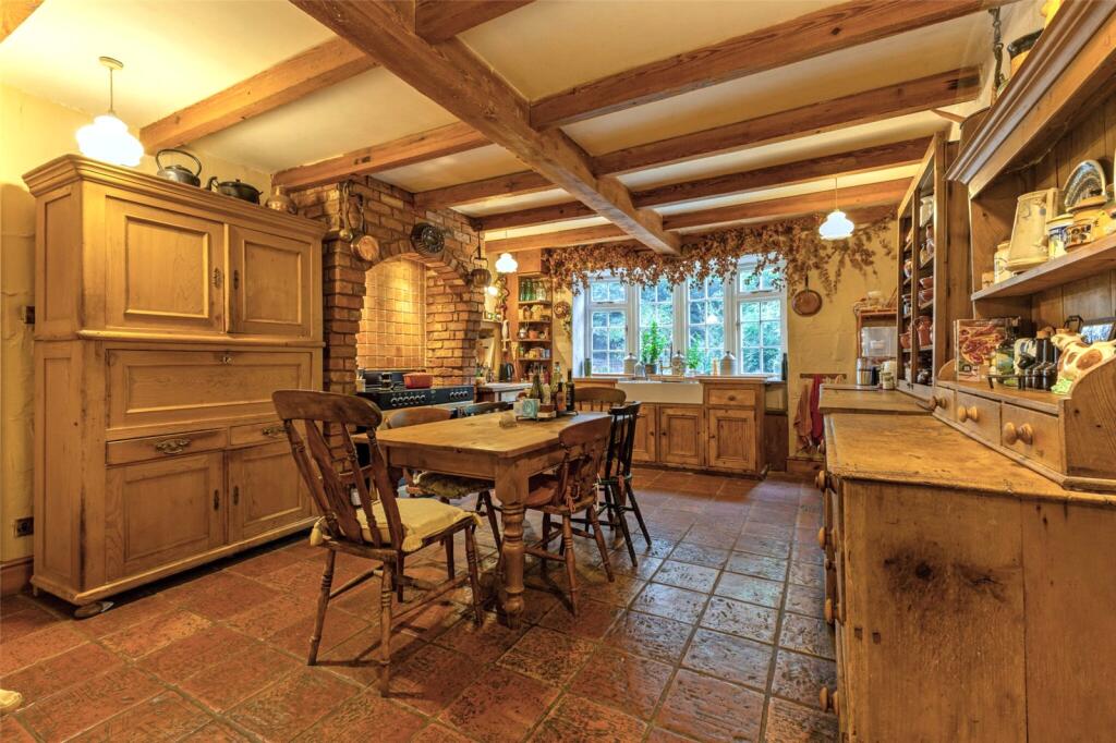 House in Chester, Huntington - View 3