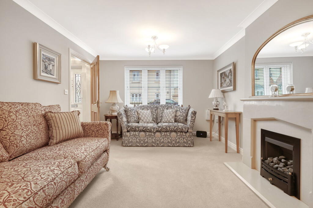 House in Uttlesford, Flitch Green - More
