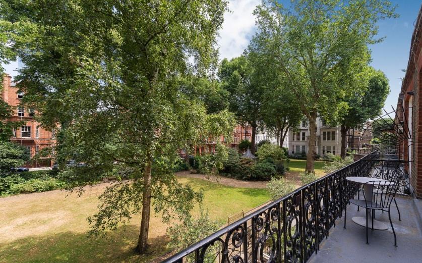 Main image of property: Gledhow Gardens, London