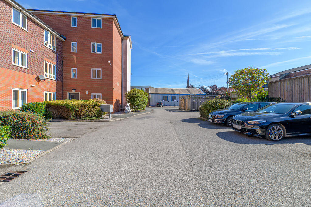 Property photo 11