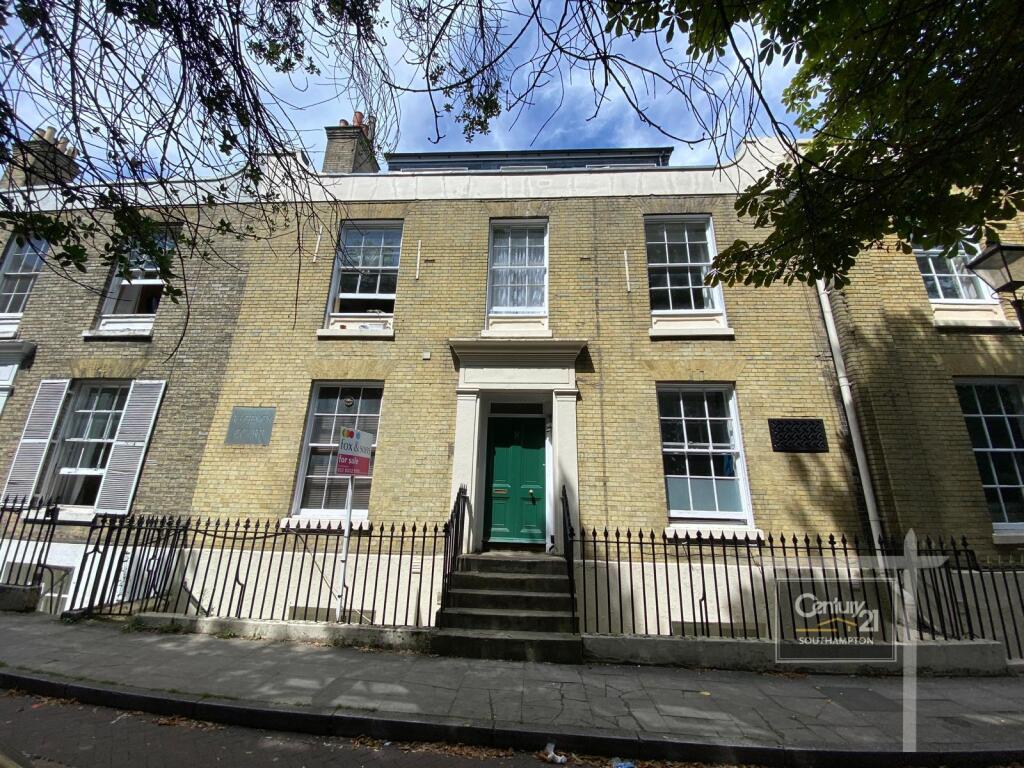 Main image of property: |Ref: L823466|, Regency Court, Cranbury Terrace, Southampton, SO14 OLH
