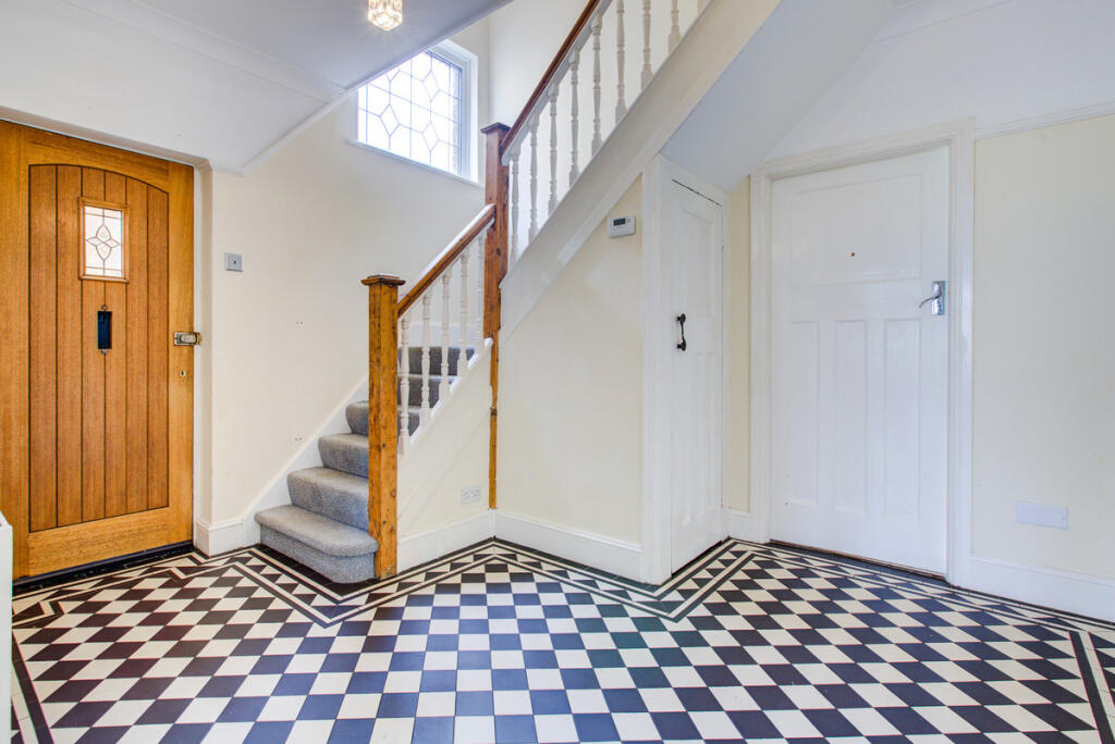 Highlands Boulevard, Leigh-on-sea, SS9 photo 4