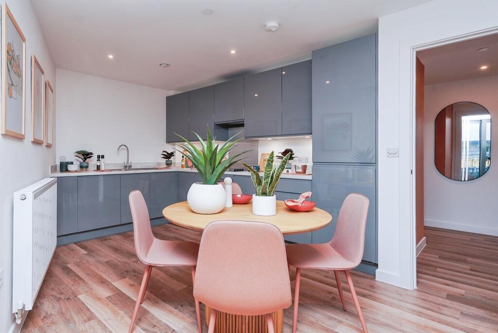 Apartment in Birmingham, Perry Barr - View 2